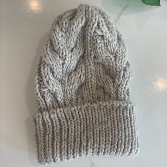 American Eagle Outfitters winter hat - Picture 4 of 5